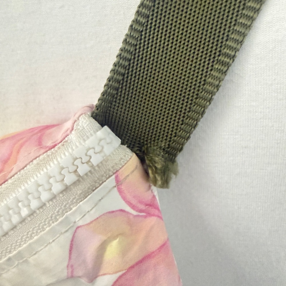 Aloha Collection Mini Hip Pack Limited Edition - image 8